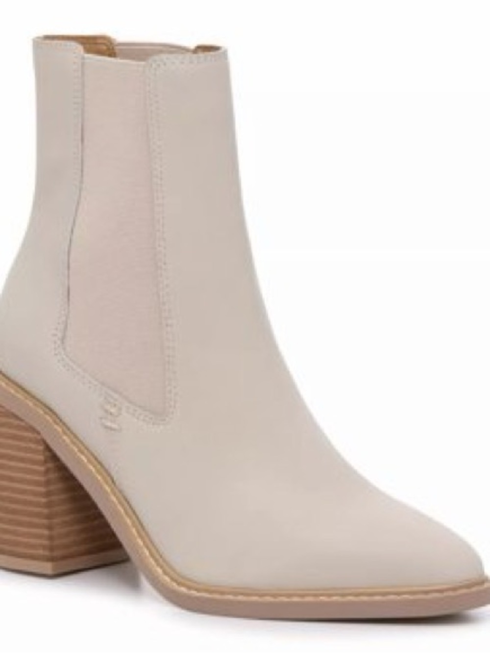 Crown Vintage Women’s Chelsea Block Heel Ankle Boot